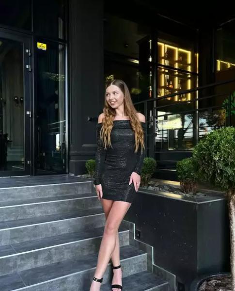 що відомо про загиблу під атаки РФ у Чернівцях дівчину що відомо про загиблу під атаки РФ у Чернівцях дівчину