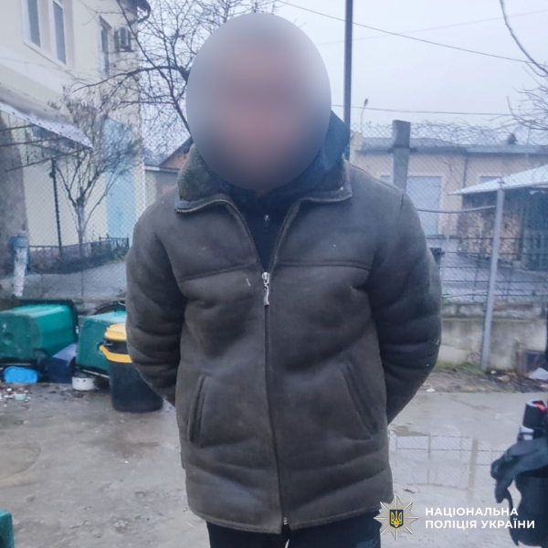 Поліціянти затримали чоловіка, який вчинив підпал у приміщенні Садгірської синагоги » ТВА