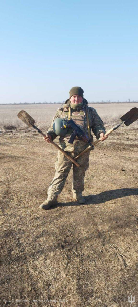 Захисник із Буковини отримав відзнаку Міністра оборони України &laquo;Захиснику України&raquo; &raquo; ТВА