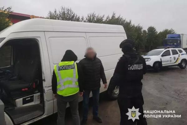 Нацполіція викрила злочинну групу Нацполіція викрила злочинну групу